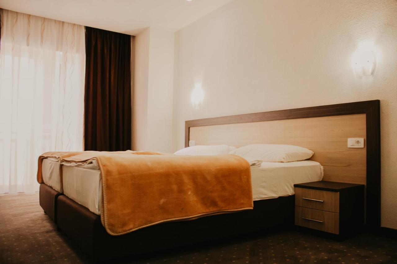 Hotel Villa Matic ネウム エクステリア 写真