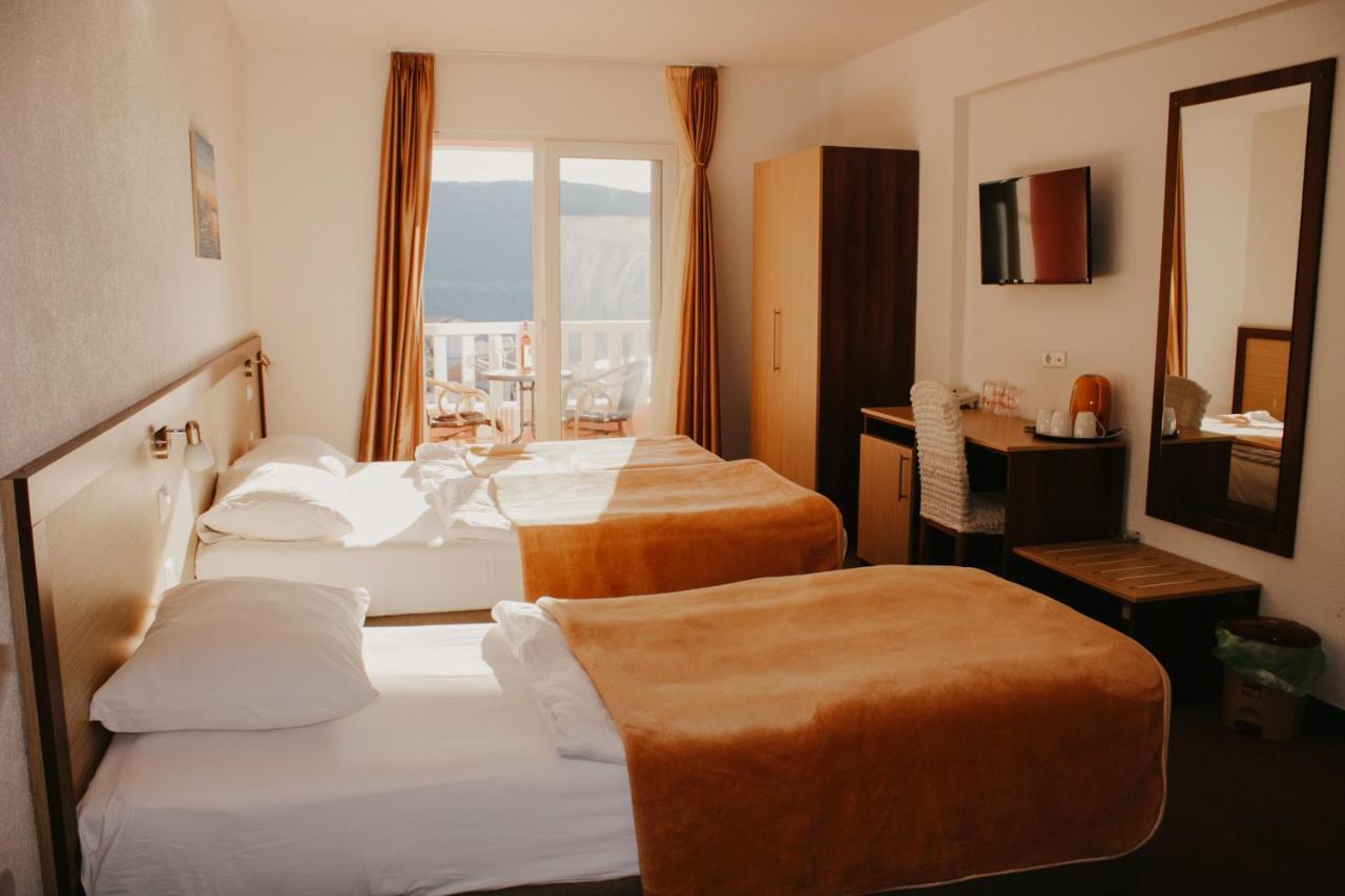 Hotel Villa Matic ネウム エクステリア 写真
