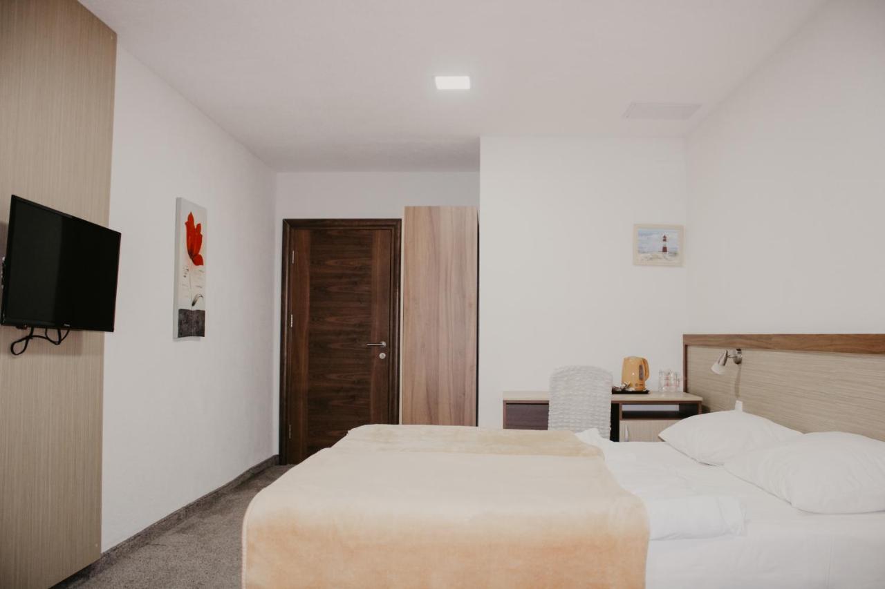 Hotel Villa Matic ネウム エクステリア 写真