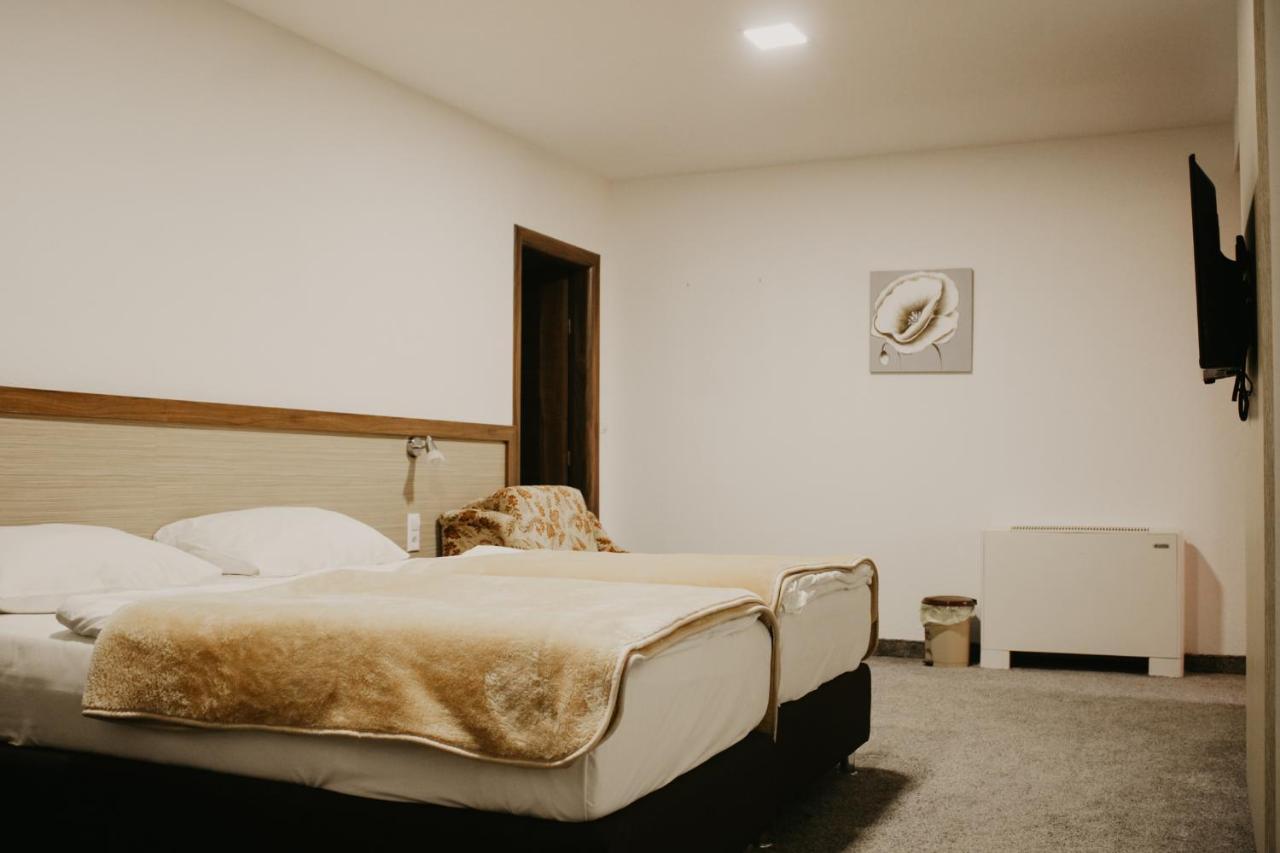 Hotel Villa Matic ネウム エクステリア 写真